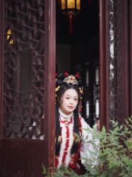 -一揽芳华汉服旗袍体验馆(拙政园店)