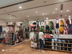 -优衣库(上海虹口龙之梦店)