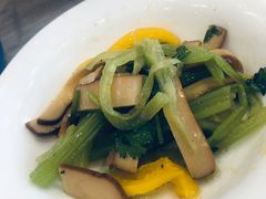 -康师傅私房牛肉面(马泉营奥莱店)