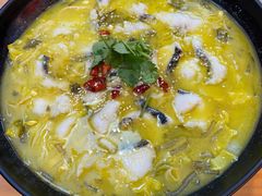 金汤酸菜鱼-和先生的砂锅鱼(八方汇店)