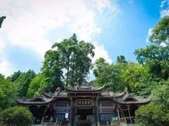 -灵岩山风景区