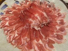 -毛辣果·贵州红酸汤牛肉火锅(西单店)