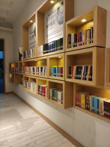 "不知道是不是因为好久没开的原因,进去后有