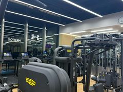 -Z&B Fitness Studio·Gym(前滩L+PLAZA店)