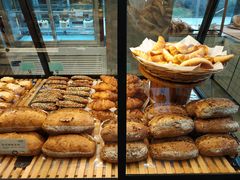 -Dough&Joe团憩(瑞虹天地月亮湾店)