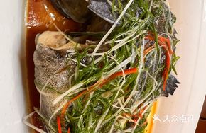 Steamed Wild Flower Ginkgo Fish