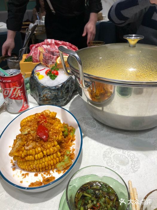 上房火鍋(新天地店)花胶鸡锅底图片