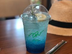 -Chom Cafe and Restaurant