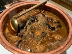 小鸡炖蘑菇-关东小磨东北菜(漕河泾印象城店)