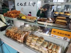面包甜点陈列柜-老磁器口豆汁店(天坛店)