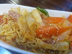 炒拉面年糕-意成料理