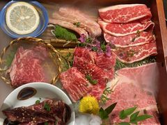 -山川小町·极番烧肉(新地假日广场店)