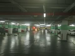 -久光百货-地下停车场