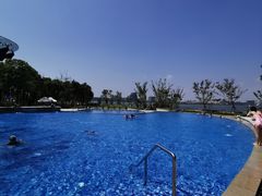 -上海滴水湖皇冠假日酒店