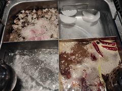 -海底捞火锅(银泰中心店)