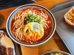 招牌传统麻辣面-聚合鑫东北熏酱熟食麻辣面(长阳店)