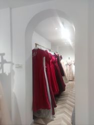 -予白婚纱礼服馆