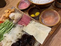 蒙自过桥米线-麦麦山云南菜(复地活力城店)