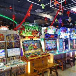 -嗨翻Hi-Fun竞技主题乐园·蹦床团建生日聚会(五棵松华熙店)