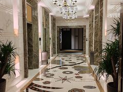 -万泊酒店(长沙五一广场国金中心店)