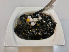 雪梨桂花蜜龟苓膏-梧州双钱龟苓膏(丽港航母店)