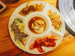 餐前小菜-喜来稀肉(北外滩白玉兰广场店)