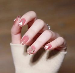 -小羽毛美甲美睫