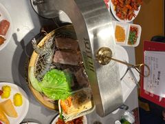 -山焱·炭火自助烤肉(周浦万达店)