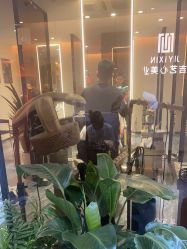 -吉艺心专业美发造型