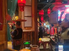 -老滇山寨•云南特色菜•地方菜•民族风情歌舞表演(金碧店)