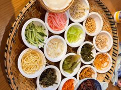 -包整·丝娃娃(一览甲秀楼风景店)