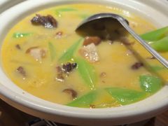 -爱碗亭·鲜炒湖南菜(壹城中心店)