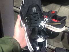 -NIKE武汉品牌体验店