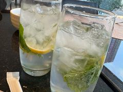 -东方红海鲜百汇(国际大厦店)