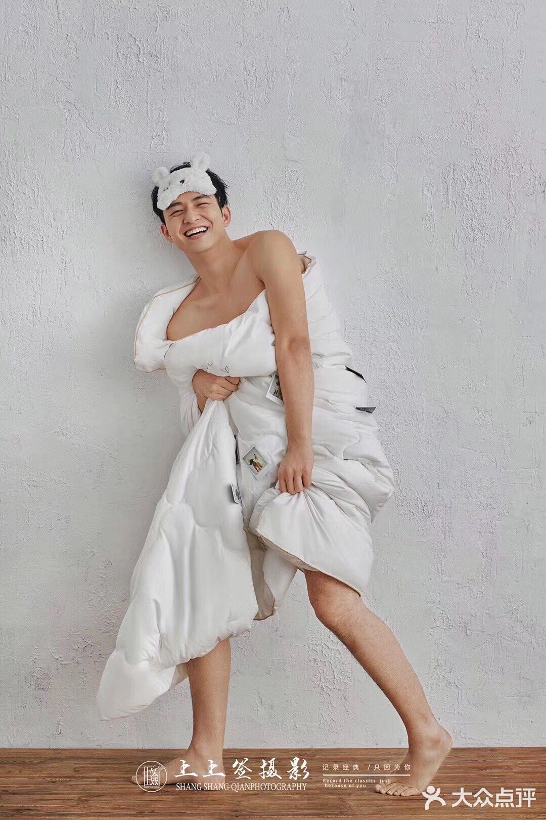 谁说拍婚纱照一定要穿婚纱，家居服一样美的哦