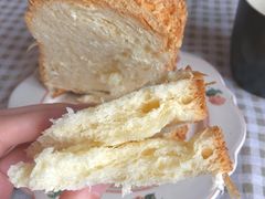 层层香浓吐司-巴黎贝甜·生日蛋糕(杭州文二路店)