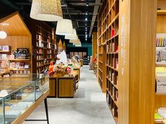 -百新书局(尚悦湾店)