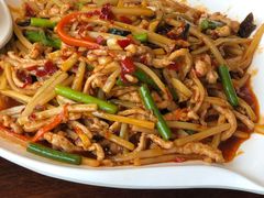 -赶海部落海鲜城(海阳路店)