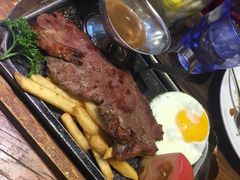 -意国小镇披萨牛排餐厅(新玛特店)