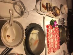 -泓炙颐凤鲜海鲜火锅料理(桐乡店)