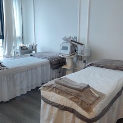 -F.N冻龄皮肤管理中心