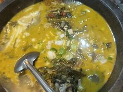 -小凤庭·地道湖北菜武昌鱼·藕汤(38年黄鹤楼店)