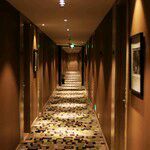 -西安大雁塔科技大学地铁站亚朵酒店