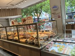 -万利隆·活力烘焙(人民路店)