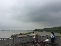 -巴陵广场