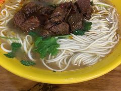-志权牛肉面(灵山路店)