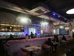 -樱花里音乐餐吧·牛扒椰子鸡(东圃店)