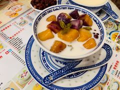 -广信牛奶甜品世家(台东店)