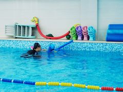 -乐悠游亲子游泳俱乐部