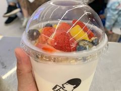 莓莓酸奶杯-喜茶(深圳丰盛町店)